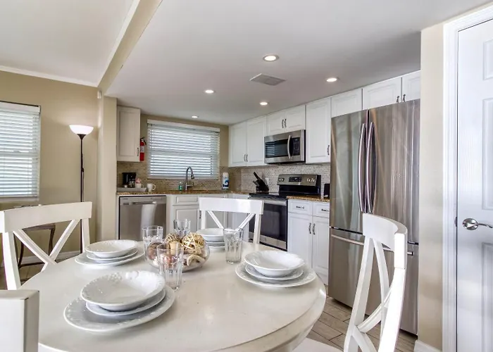 The New Collection Beachfront 4* Clearwater Beach