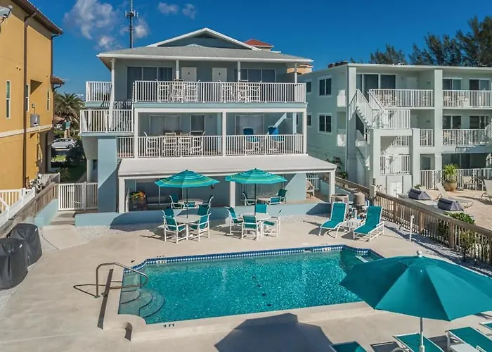 Resort The New Collection Beachfront 4*